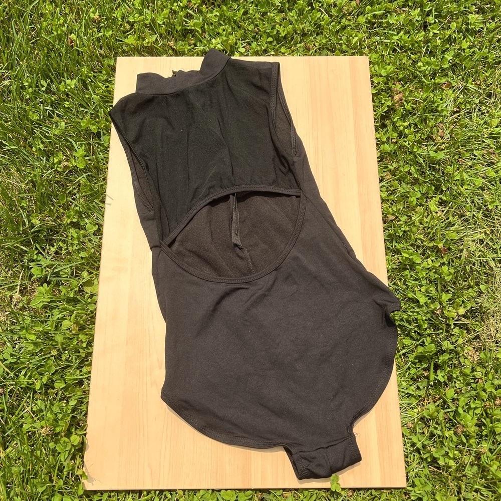 SUFFOLK DANCE | Small adult - mesh back - black - leotard